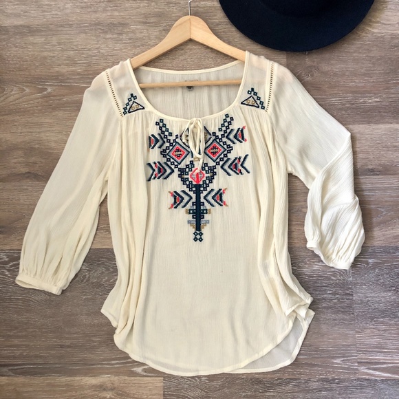 Urban Outfitters Tops - Urban Outfitters Boho Blouse
